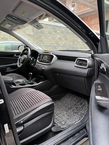 mini ev: Kia Sorento: 2017 г., 2.4 л, Автомат, Бензин, Кроссовер — 8