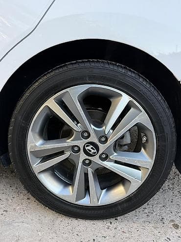 елантра 2017: Hyundai Elantra: 2017 г., 1.6 л, Автомат, Бензин, Седан — 5