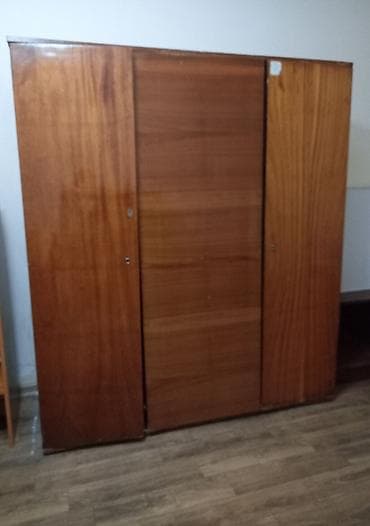 Детская мебель: Шифоньер, Б/у, Прямой, цвет - Коричневый, Дерево — 1