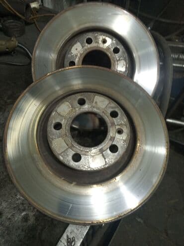 перфорированные тормозные диски: Ауди А- 6 98-2002г од 2. 4 бензин только передние тормозные диски. Б/ — 1