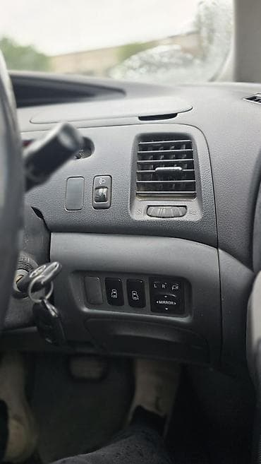 крыло передний: Toyota Estima: 2005 г., 3 л, Автомат, Газ, Минивэн — 8