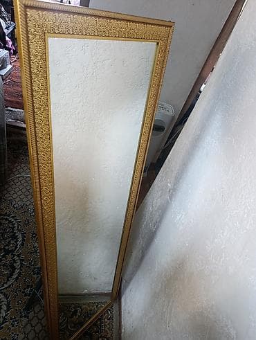 картины для интерьера: Напольное зеркало в изящной раме состояние идеальное. - Формат: узкое — 2