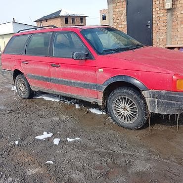 Volkswagen Passat: 1990 г., 1.8 л, Кол менен иштөөчү, Бензин, Универсал — 1
