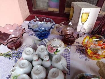 мир посуды: Большой набор разнообразной посуды для кухни, включающий фарфоровый — 7