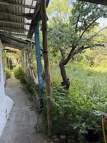 элитный дом: Продается дом 6 соток в городе Каракол 5 комнат Район : Обл Больницы — 10
