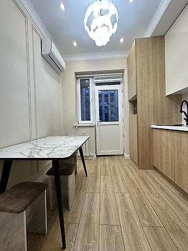 3 room: 3 комнаты, 98 м², 7 этаж — 7