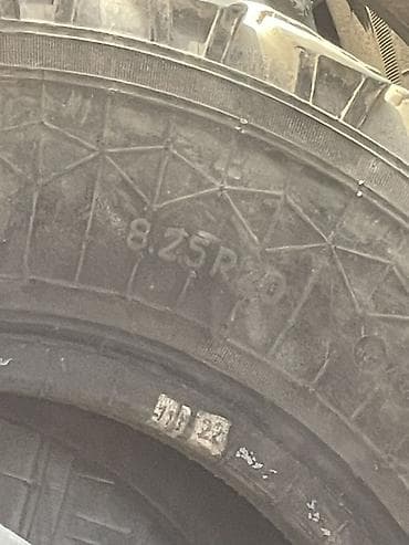 Шины: Есть 8 штук Шины для внедорожной/грузовой. техники - Тип — 6