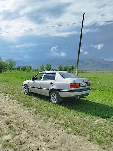 венто: Volkswagen Vento: 1992 г., 1.8 л, Механика, Бензин, Седан — 7