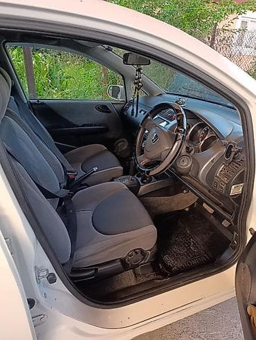 Транспорт: Honda Fit: 2002 г., 1.3 л, Вариатор, Бензин, Хэтчбэк — 6