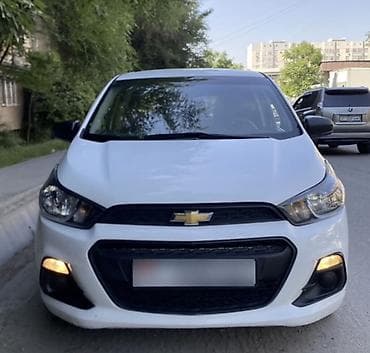 купить шевроле: Chevrolet Spark: 2016 г., 1 л, Вариатор, Бензин, Хэтчбэк — 3