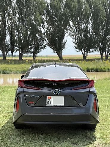 Toyota Prius: 2018 г., 1.8 л, Автомат, Гибрид, Хэтчбэк — 5