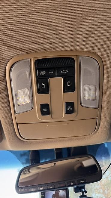 тез арада: Kia Carnival: 2018 г., 2.2 л, Автомат, Дизель, Вэн/Минивэн — 10