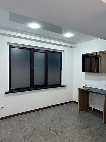 продаю помещение под салон красоты: Сдается помещение свободного назначения кв:40м2. 2-комнаты, со свежим — 10