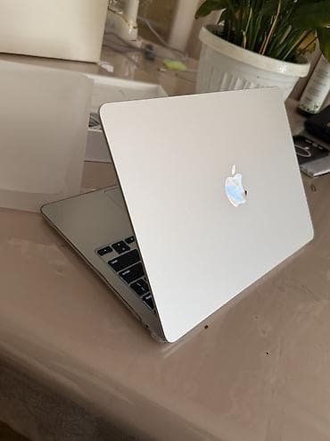 продажа cd дисков: Open Box! MacBook Air 13.6 M4 2025 16/256GB Silver АКБ 100%, 24 цикл — 2