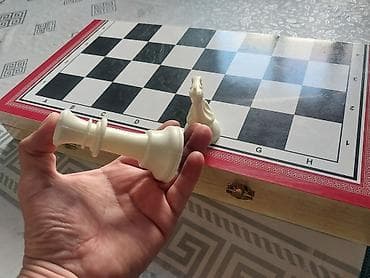 Шахматный набор с доской‑кейсом - Классическая доска 8×8 с