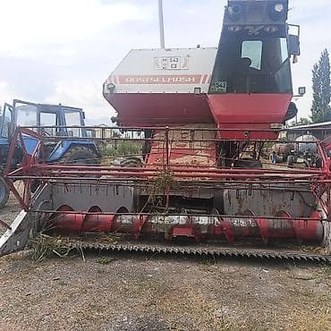e36 е36: Комбайн зерноуборочный Rostselmash (серия “Нива/СК-5” — классическая — 1