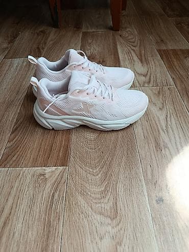 lining flex: Кроссовки Xtep женские - Размер: EUR 37 (UK 4, USA 6.5, стелька CN — 1