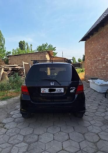 sv 40: Honda Fit: 2004 г., 1.5 л, Вариатор, Бензин, Хэтчбэк — 3