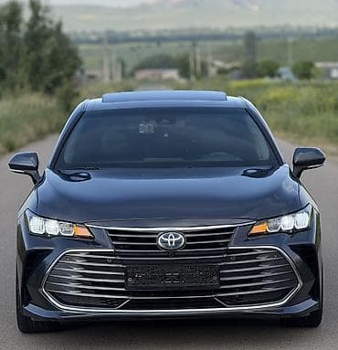 crown 2018: Toyota Avalon: 2018 г., 2.5 л, Вариатор, Гибрид, Седан — 1