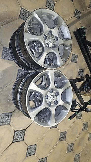 Литые Диски R 17 Toyota, Комплект, отверстий - 5, Новый