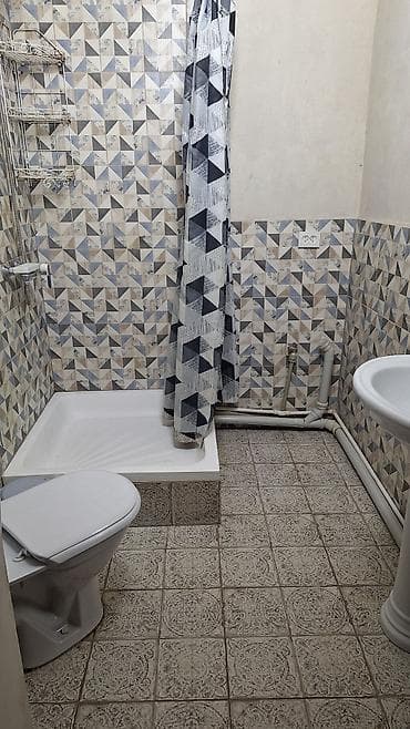 golden house: Студия — 6