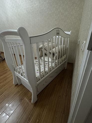 детска кровать: Манеж-кровать, Новый, С комодом, Дерево — 4