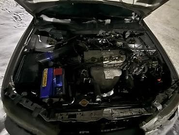 значок хонда: Honda Accord: 2001 г., 1.8 л, Механика, Бензин, Хэтчбэк — 6