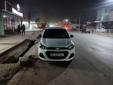 дверь спарк: Chevrolet Spark: 2018 г., 1 л, Автомат, Бензин, Хэтчбэк — 1
