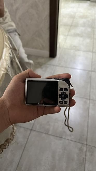 e mount: Компактная цифровая фотокамера Canon (серия PowerShot) — 2