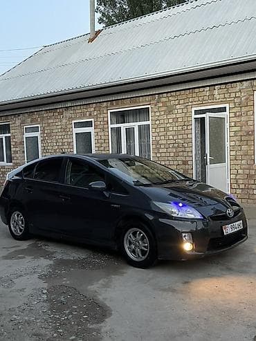 Унаа: Toyota Prius: 2010 г., 1.8 л, Вариатор, Гибрид, Хетчбек — 5