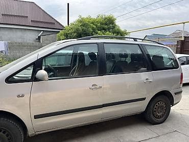 коробка шаран: Volkswagen Sharan: 2001 г., 1.8 л, Автомат, Бензин, Минивэн — 2