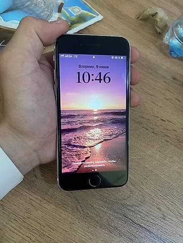 wi: IPhone SE 2020, Б/у, 128 ГБ, Белый, Наушники, Зарядное устройство, Защитное стекло, 100 % — 1