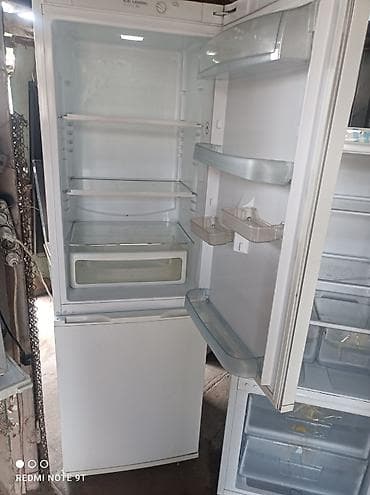 second tech: Холодильник Indesit, Б/у, Двухкамерный — 4
