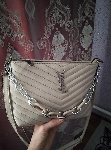 золотые пусеты: Сумка через плечо, бежевого цвета с прострочкой «ёлочка». - — 1