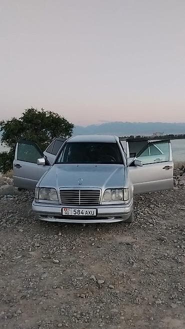 Mercedes-Benz W124: 1995 г., 2.8 л, Автомат, Седан — 6