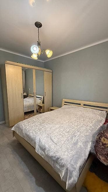 дом ул салиева: 4 бөлмө, 78 м², 9 кабат — 6