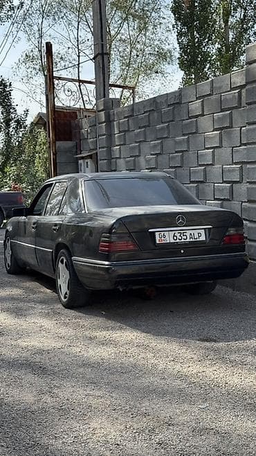 Mercedes-Benz E-Class: 1993 г., 3.2 л, Автомат, Седан — 3