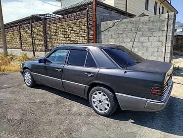 линолеум для авто: Mercedes-Benz W124: 1992 г., 2.3 л, Механика, Бензин, Седан — 3