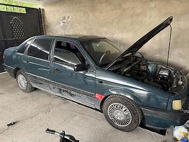 Продажа авто: Volkswagen Passat: 1989 г., 1.8 л, Механика, Бензин, Седан — 8