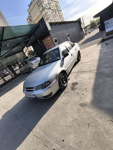Daewoo Nexia: 2012 г., 1.6 л, Механика, Бензин, Седан