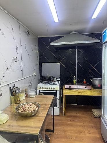 в аренду тандыр: Ахунбаева Сдается помещение столовой Площадь:40м2 - Отдельный зал — 3