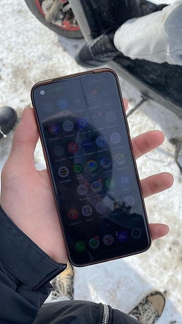 13 lite: Realme Б/у, 128 ГБ, цвет - Фиолетовый, 2 SIM — 1