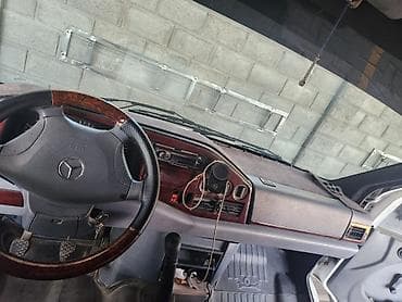 купить скотовоз: Mercedes-Benz Спринтер: 2004 г., 2.9 л, Механика, Дизель, Фургон — 7
