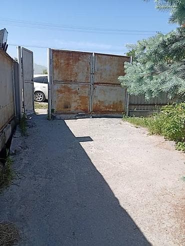 земля: Продаю дом совхоз ада тоо, участок 11соток, дом 4 к, кух, баня, гараж — 9