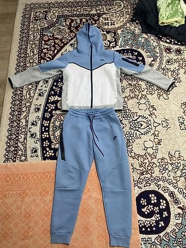 мусулманский одежды: Спортивный костюм Nike

Цена: договорная! — 1