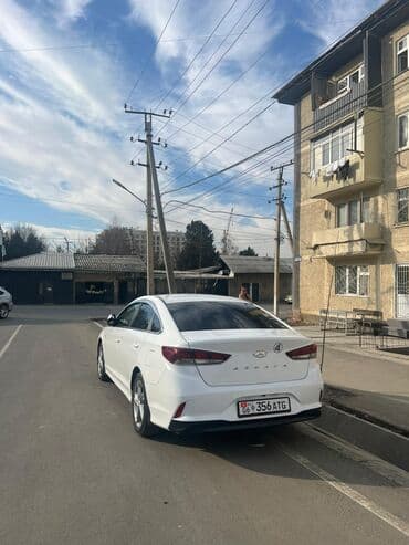 неския: Hyundai Sonata: 2019 г., 2 л, Автомат, Газ, Седан — 3