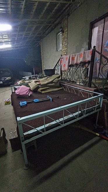 советская ахунбаева: Тапчан 230 x 160 x 60 м, Металл — 3