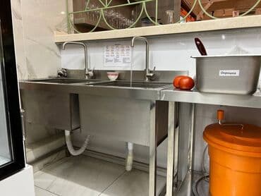 продаю оборудование для кафе: Изделия из нержавейки, стол холодильник, стол кондитерский, стол — 17