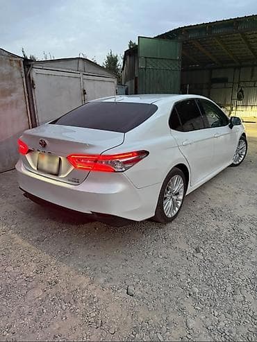 step: Toyota Camry: 2018 г., 2.5 л, Вариатор, Гибрид — 8