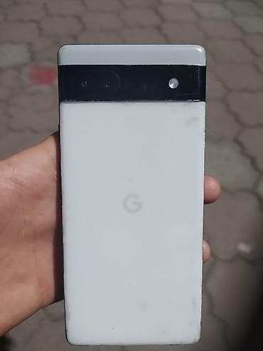 Google Pixel 6A, Б/у, 128 ГБ, цвет - Белый, 1 SIM, eSIM